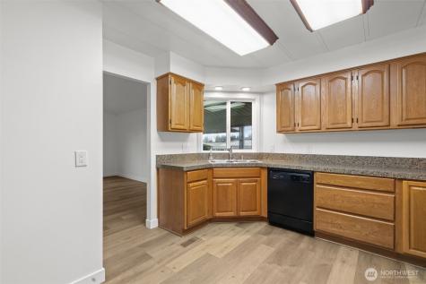11436 SE 208th Street Kent WA 98031