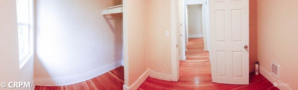 5211 19th Avenue NE Seattle WA 98105