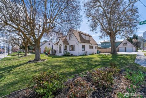 841 Red Apple Road Wenatchee WA 98801
