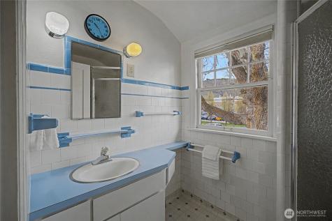 841 Red Apple Road Wenatchee WA 98801