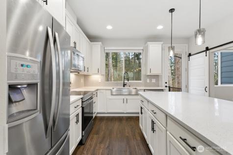13421 Admiralty Way Lynnwood WA 98087