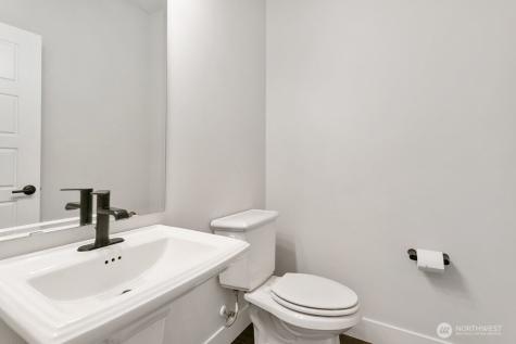 13421 Admiralty Way Lynnwood WA 98087