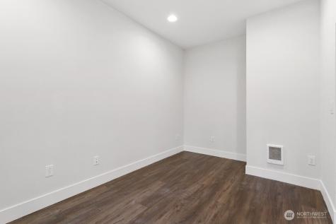 13421 Admiralty Way Lynnwood WA 98087
