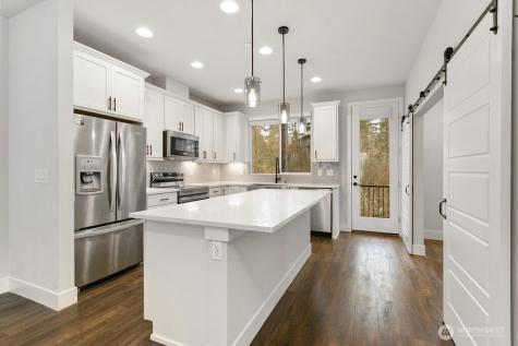 13421 Admiralty Way Lynnwood WA 98087