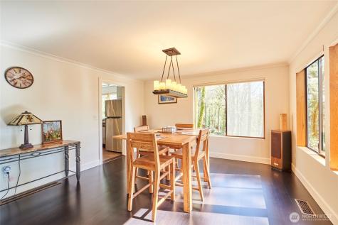 15028 245th Avenue SE Issaquah WA 98027