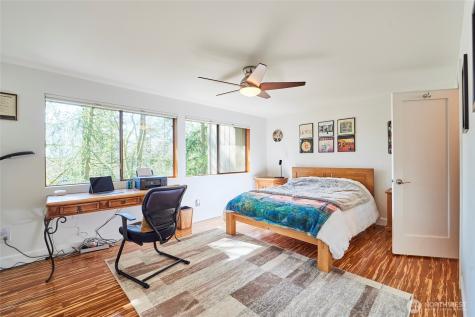 15028 245th Avenue SE Issaquah WA 98027