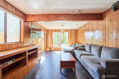 15028 245th Avenue SE Issaquah WA 98027