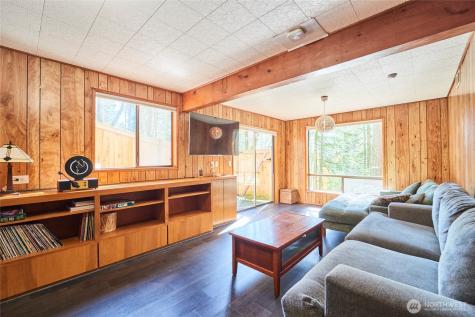 15028 245th Avenue SE Issaquah WA 98027