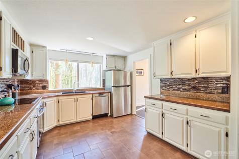 15028 245th Avenue SE Issaquah WA 98027