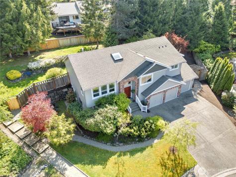 9418 NE Tidal Court Bainbridge Island WA 98110