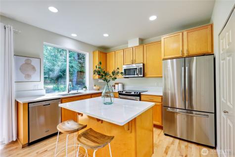 9418 NE Tidal Court Bainbridge Island WA 98110