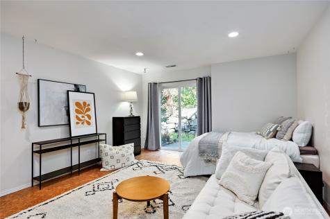 9418 NE Tidal Court Bainbridge Island WA 98110