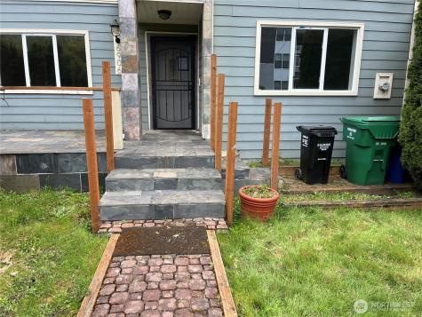 6906 55th Avenue S Seattle WA 98118