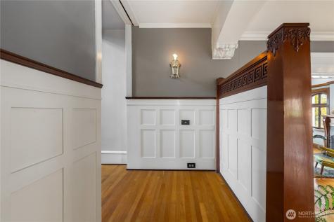 2844 Cascadia Avenue S Seattle WA 98144