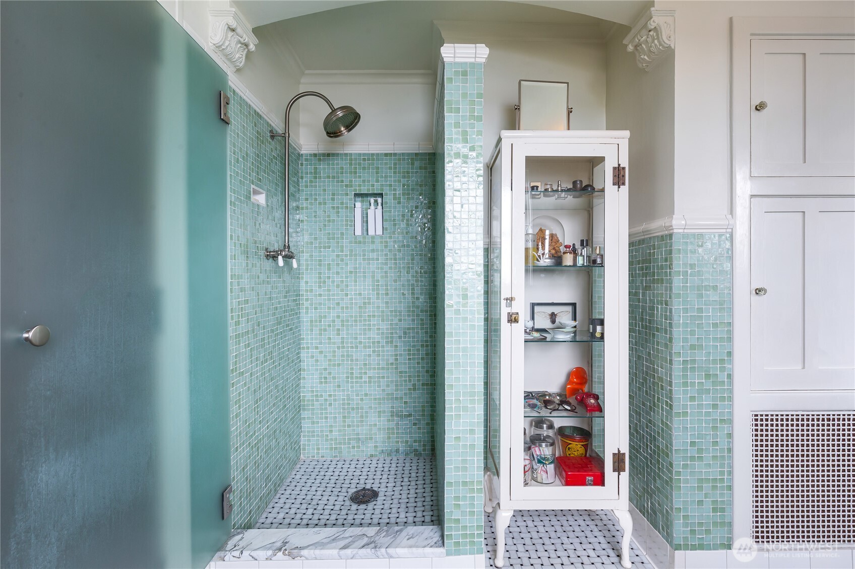 2844 Cascadia Avenue S Seattle WA 98144