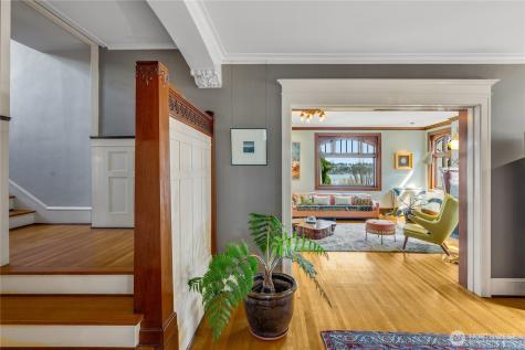 2844 Cascadia Avenue S Seattle WA 98144