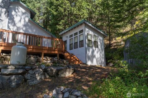 17976 Entiat River Road Entiat WA 98822
