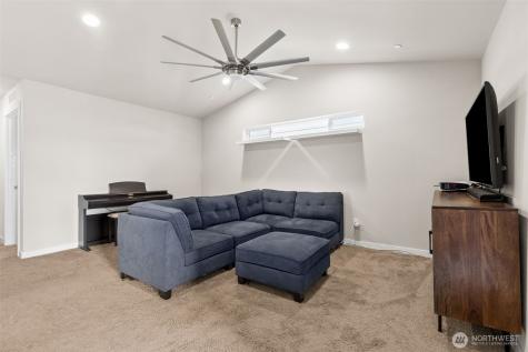 9128 127th Street Court E Puyallup WA 98373