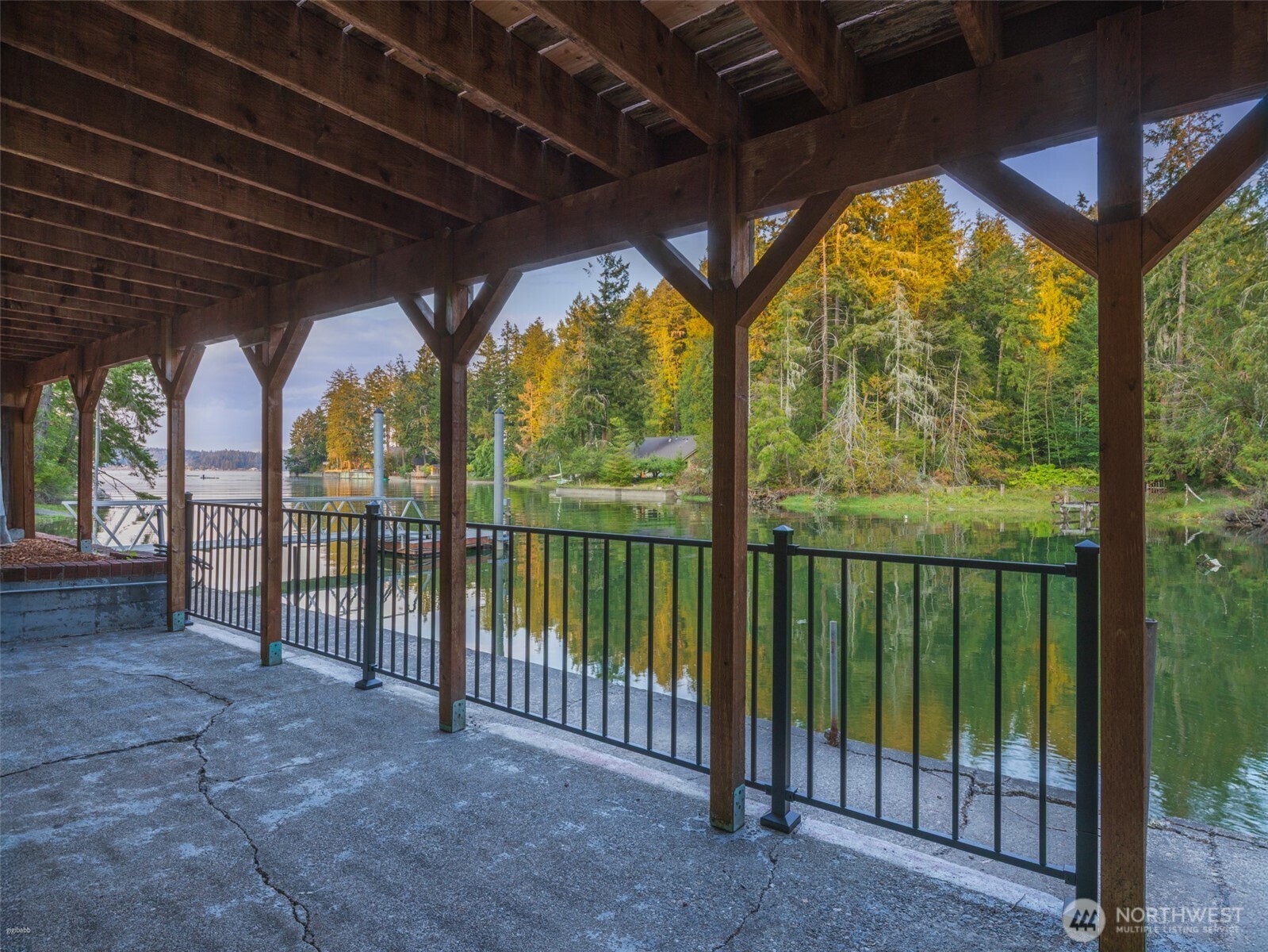 5440 E Grapeview Loop Road Allyn WA 98524