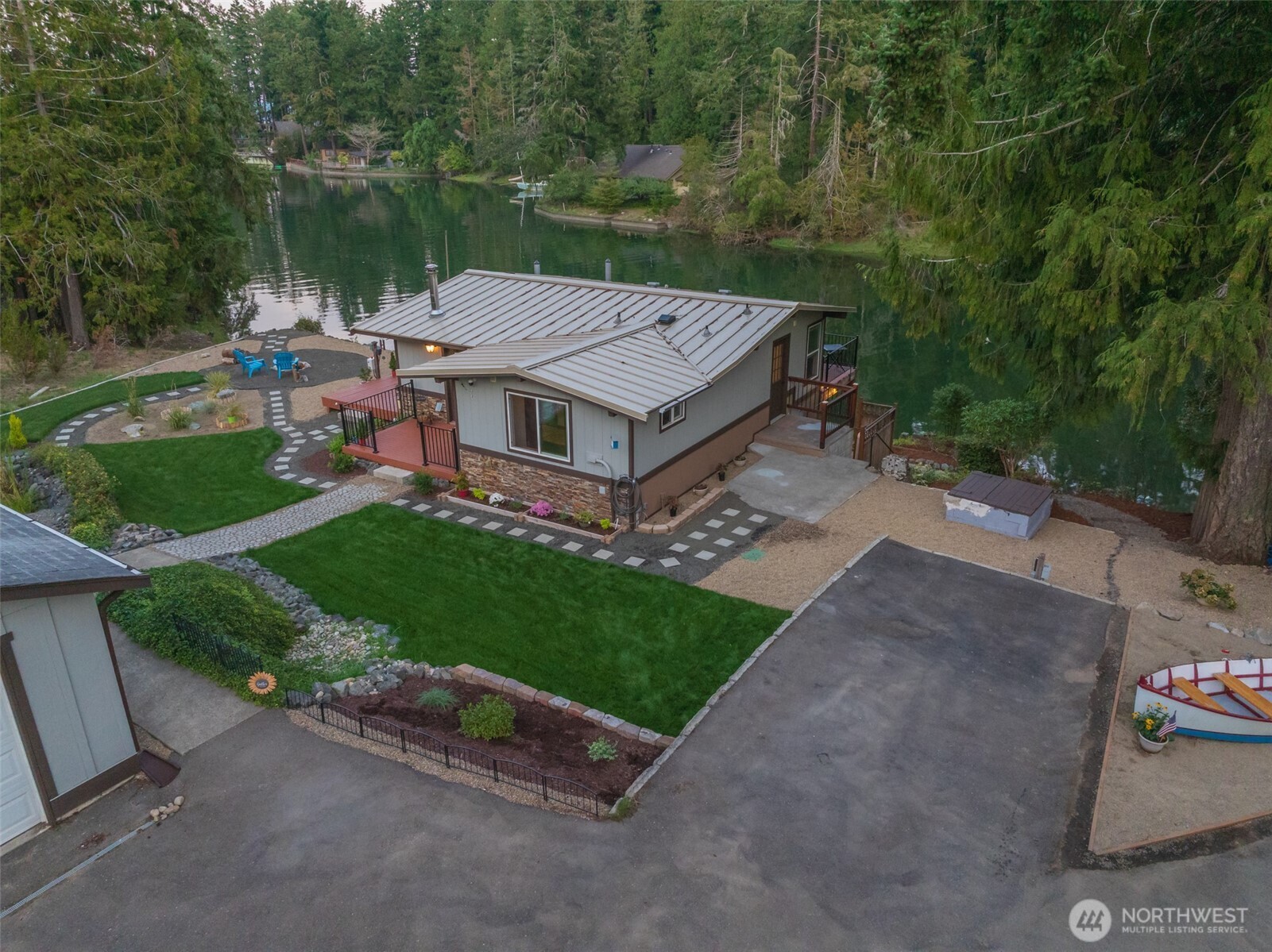 5440 E Grapeview Loop Road Allyn WA 98524