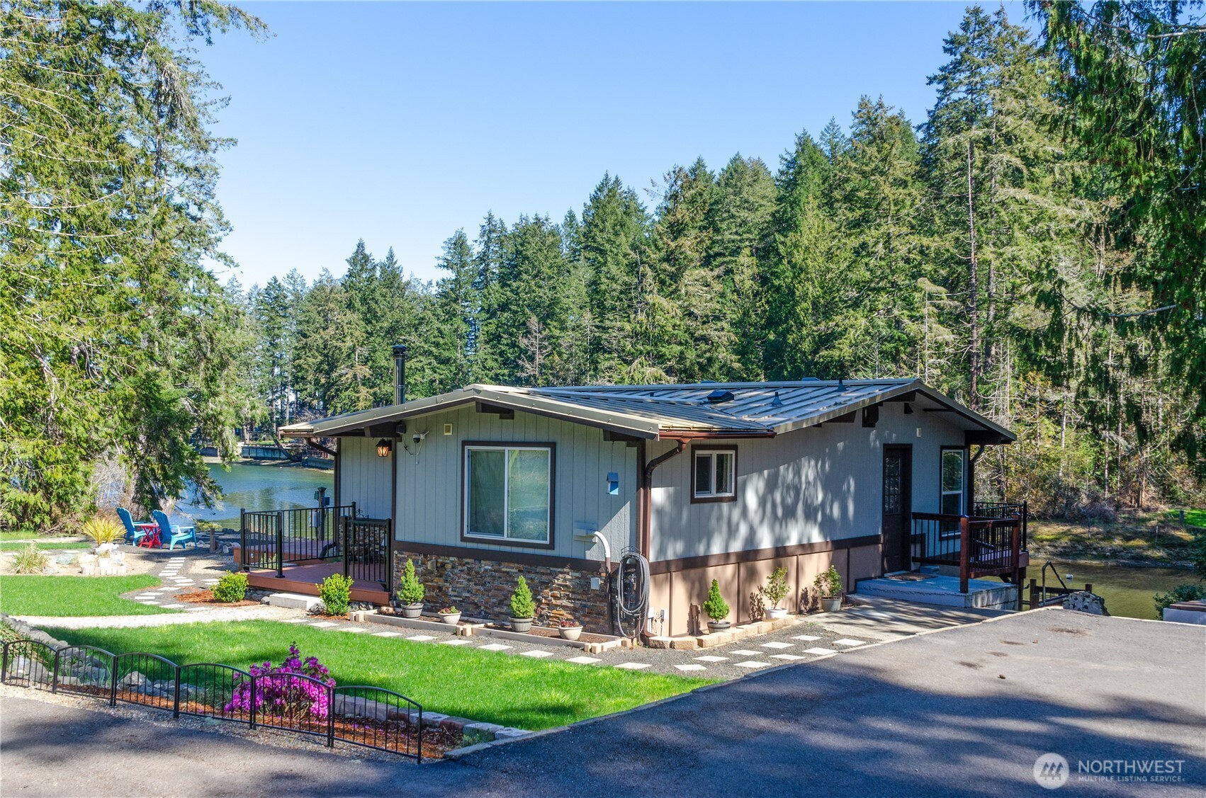 5440 E Grapeview Loop Road Allyn WA 98524