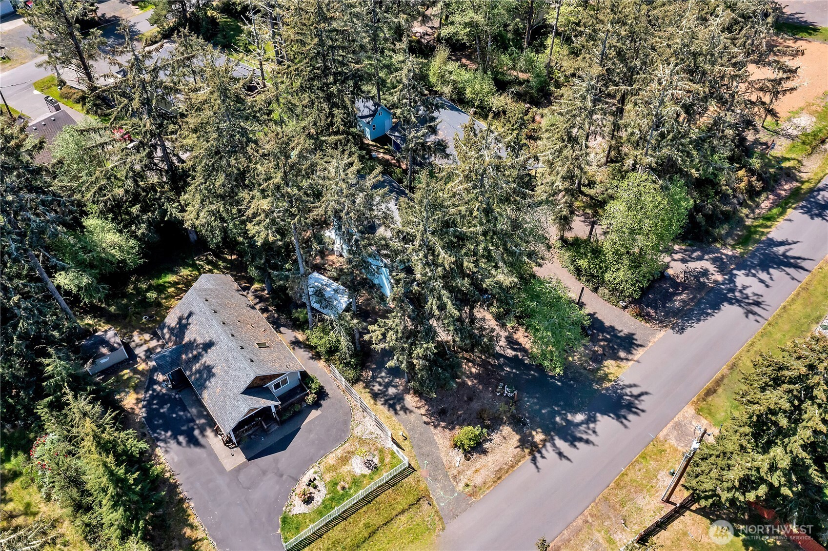 929 Discovery Avenue SE Ocean Shores WA 98569
