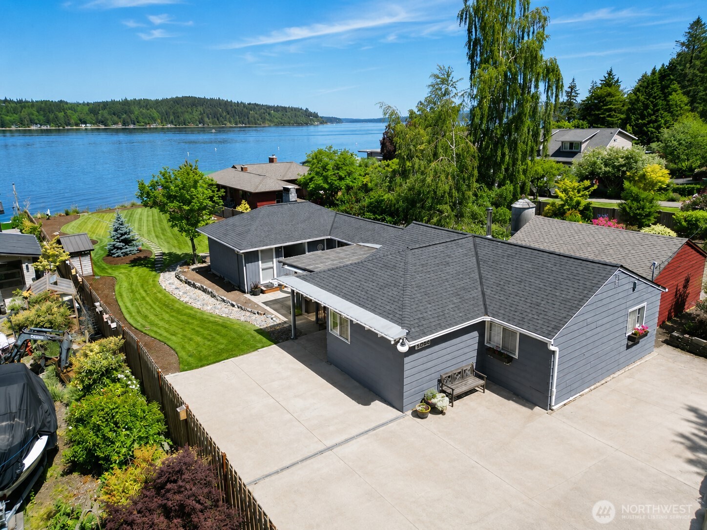 3262 Beach Drive E Port Orchard WA 98366