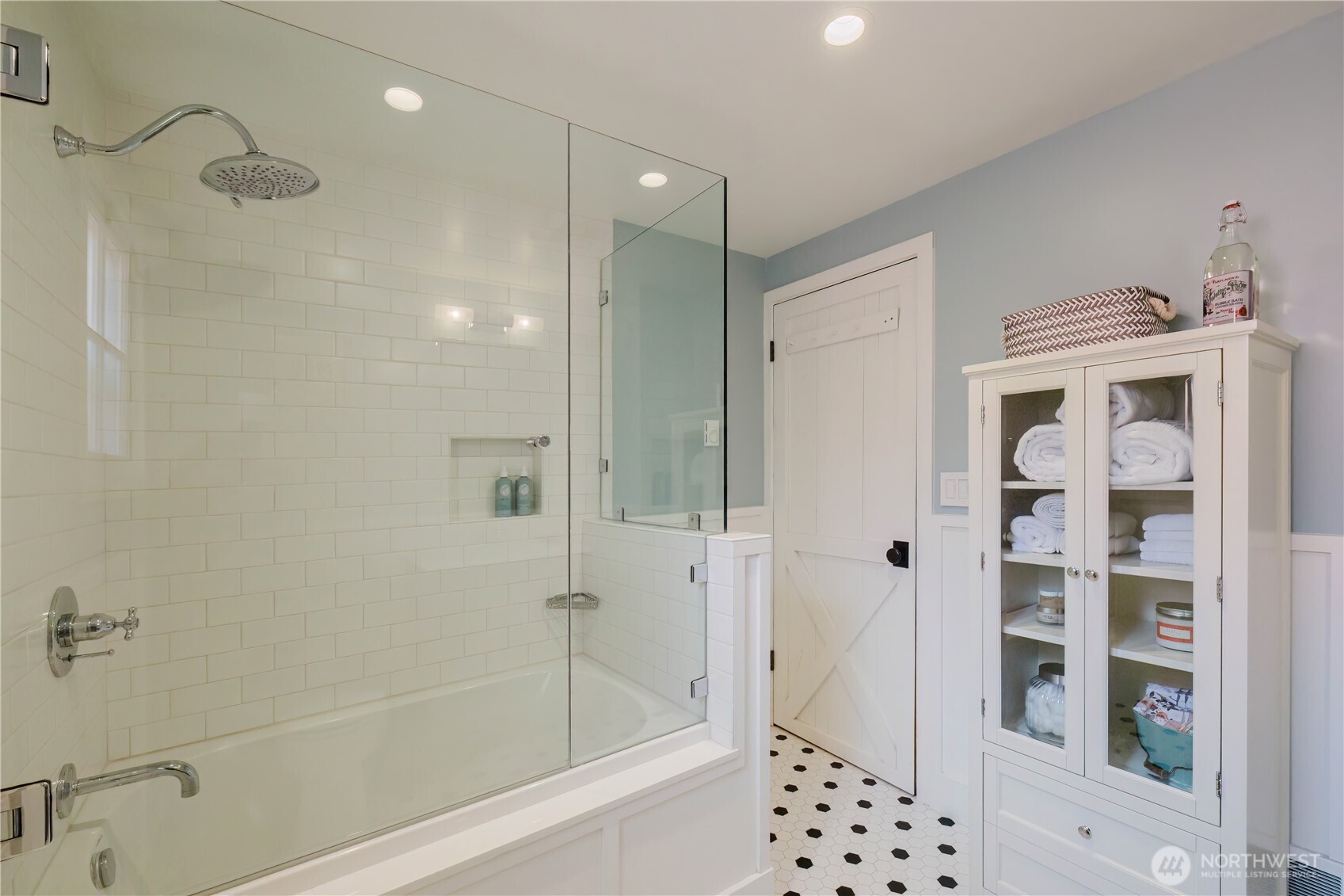 3262 Beach Drive E Port Orchard WA 98366
