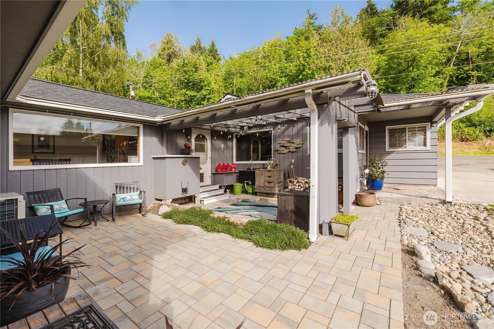 3262 Beach Drive E Port Orchard WA 98366