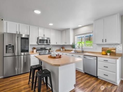 2216 119th Drive SE Lake Stevens WA 98258