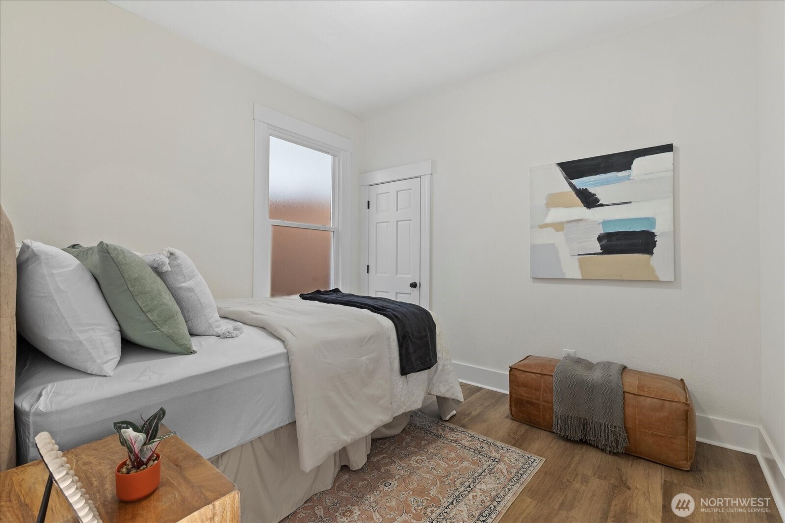 3252 13th Avenue W Seattle WA 98119
