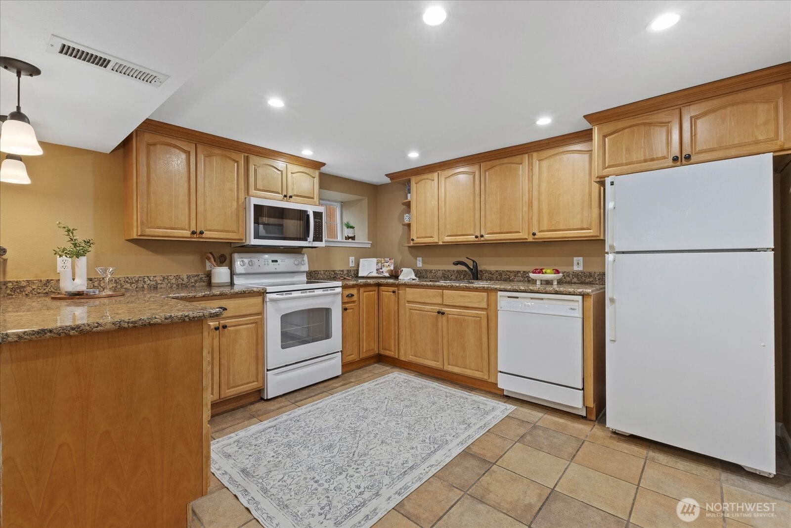3252 13th Avenue W Seattle WA 98119