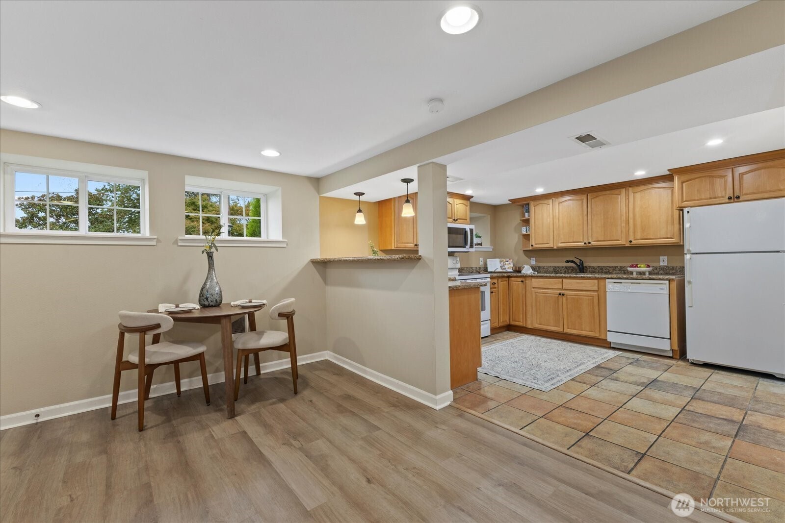 3252 13th Avenue W Seattle WA 98119