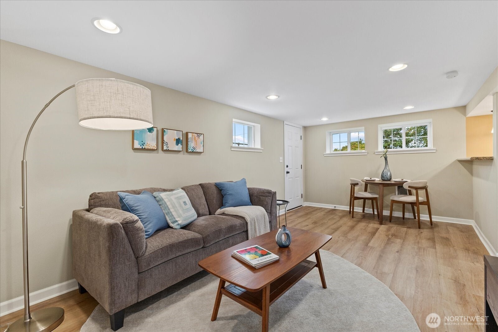 3252 13th Avenue W Seattle WA 98119