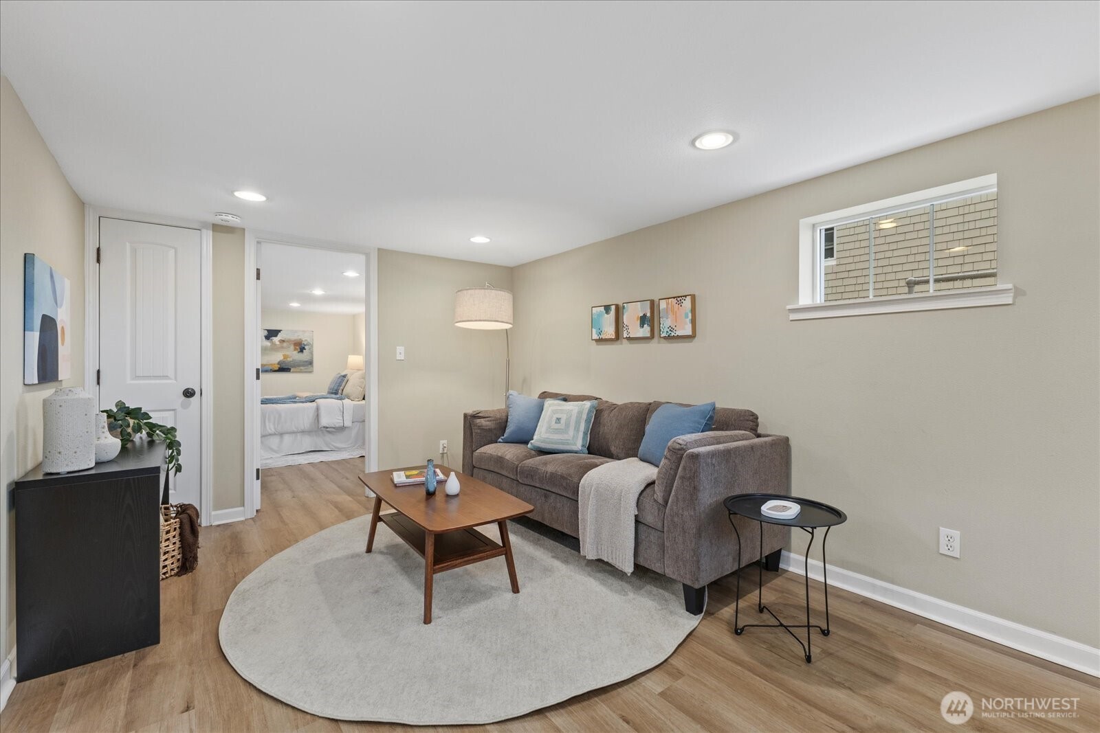 3252 13th Avenue W Seattle WA 98119