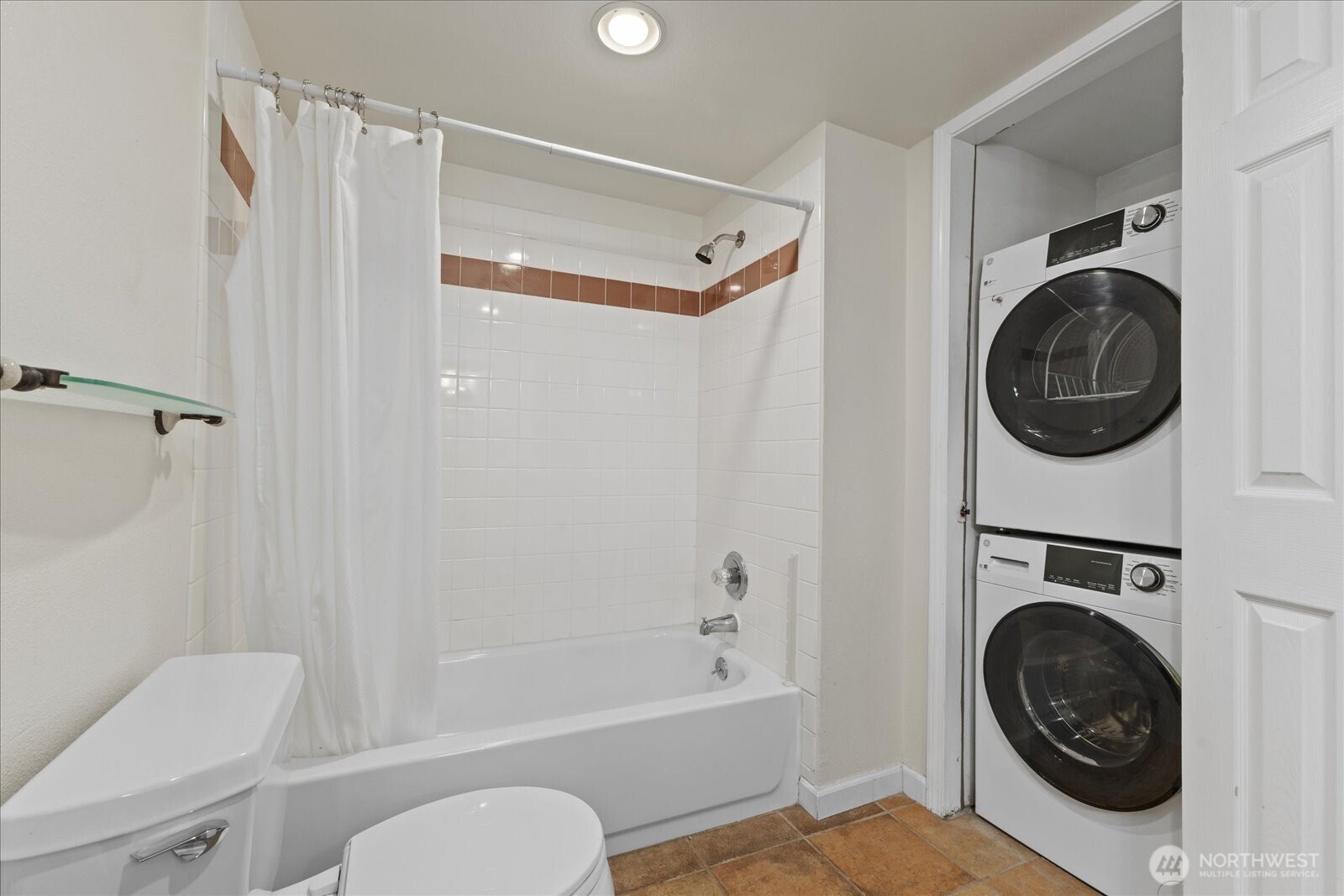 3252 13th Avenue W Seattle WA 98119