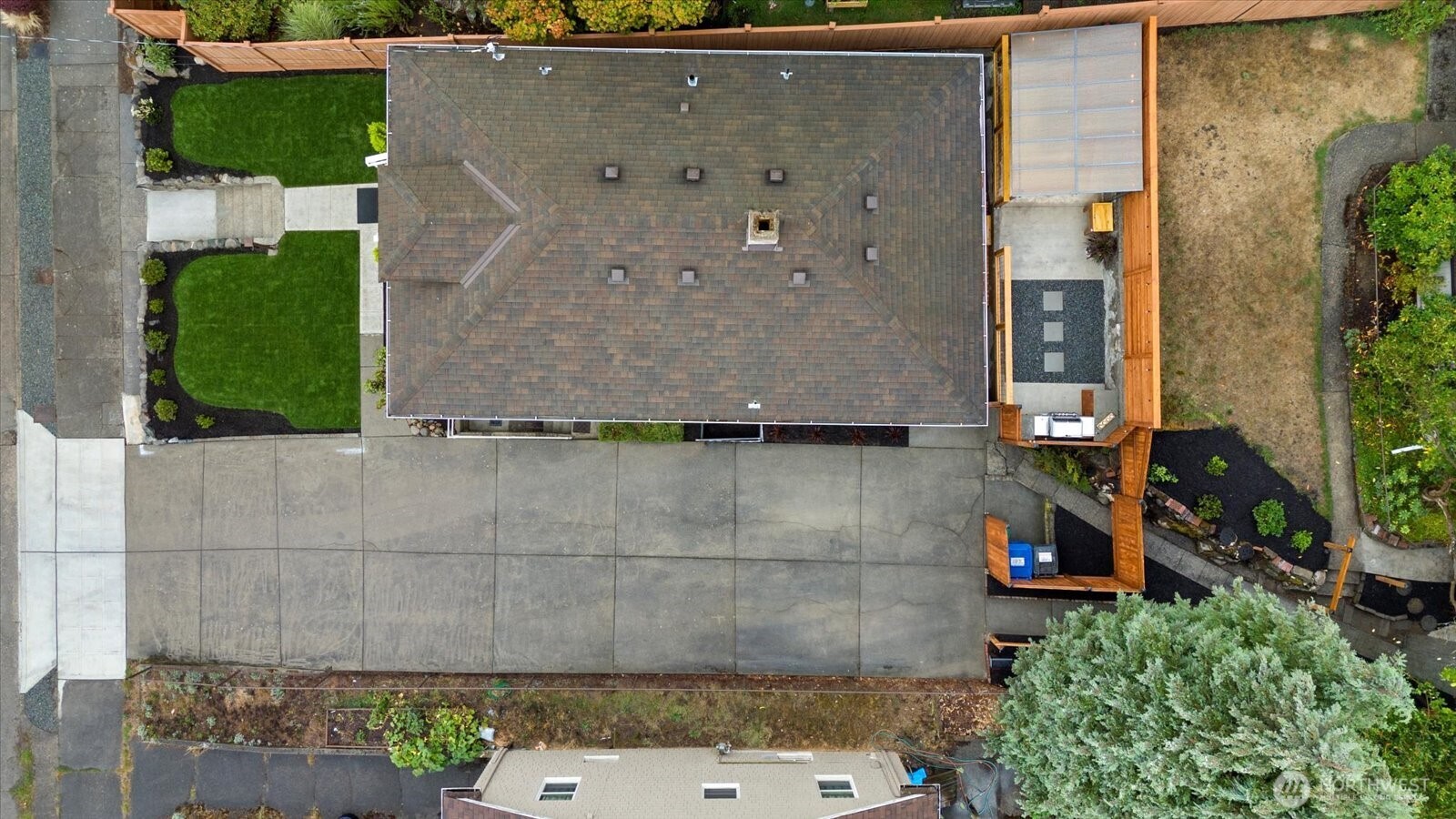 3252 13th Avenue W Seattle WA 98119