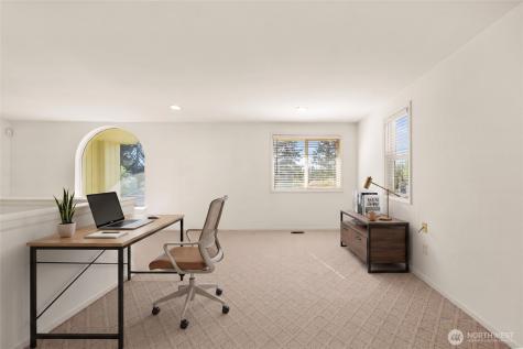 32724 6th Avenue SW Federal Way WA 98023