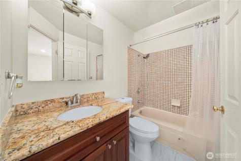 32724 6th Avenue SW Federal Way WA 98023