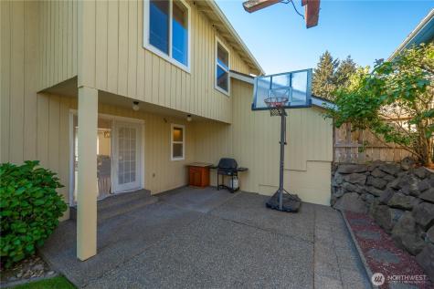 32724 6th Avenue SW Federal Way WA 98023