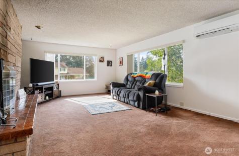 1552 NE Narrows Avenue Oak Harbor WA 98277