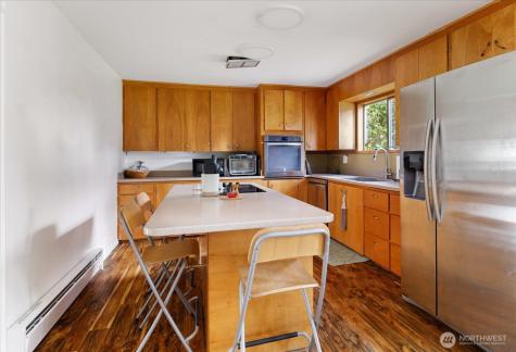 1552 NE Narrows Avenue Oak Harbor WA 98277