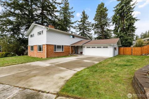 1552 NE Narrows Avenue Oak Harbor WA 98277