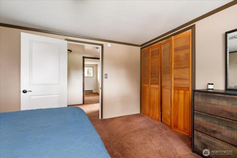 1552 NE Narrows Avenue Oak Harbor WA 98277