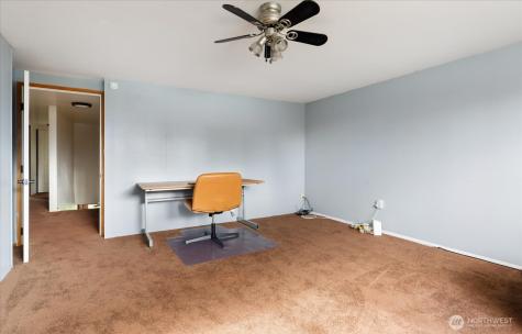 1552 NE Narrows Avenue Oak Harbor WA 98277