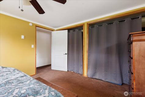 1552 NE Narrows Avenue Oak Harbor WA 98277