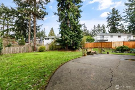 1552 NE Narrows Avenue Oak Harbor WA 98277