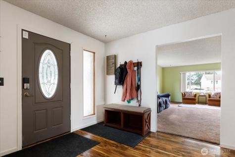 1552 NE Narrows Avenue Oak Harbor WA 98277
