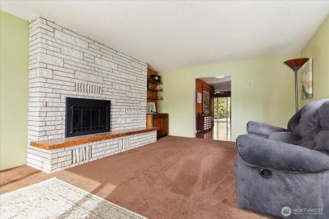 1552 NE Narrows Avenue Oak Harbor WA 98277