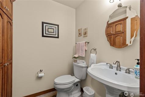 81 N Fawn Drive Hoodsport WA 98548